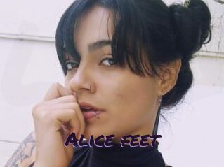 Alice_feet