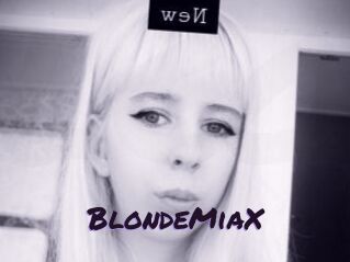 BlondeMiaX