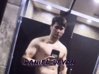 Daniel_devon