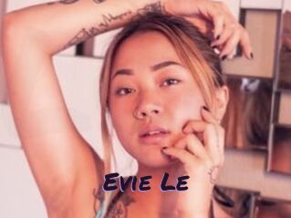 Evie_Le