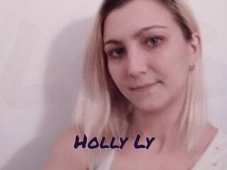 Holly_Ly