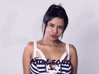 MiaLeony