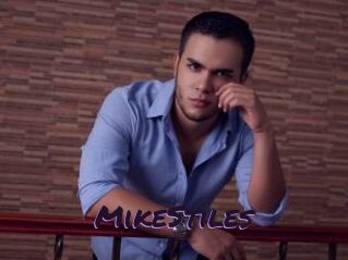 MikeStiles Le Cul Gratuit